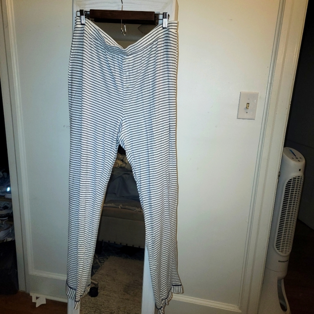 Women's Aerie pajama pants. Size XL.